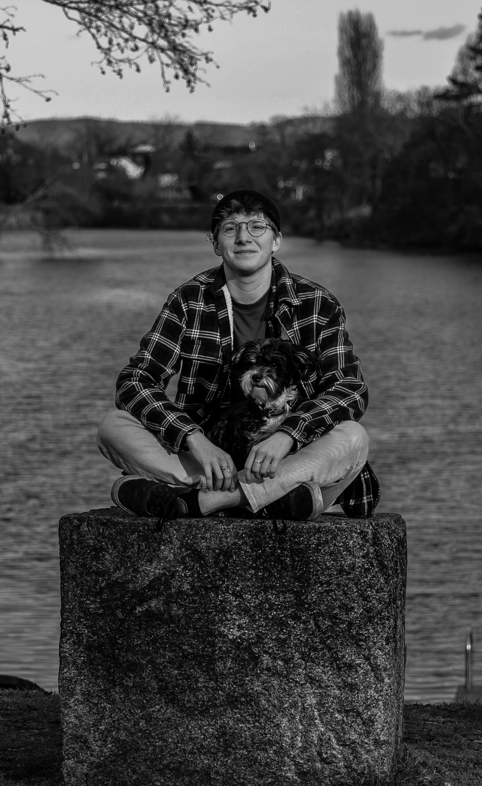 Freizeitfoto von Jakob Raus mit seinem Hund Charlie